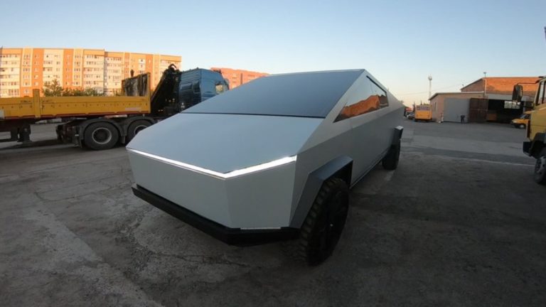 Полтавець створив цікаву копію Tesla Cybertruck